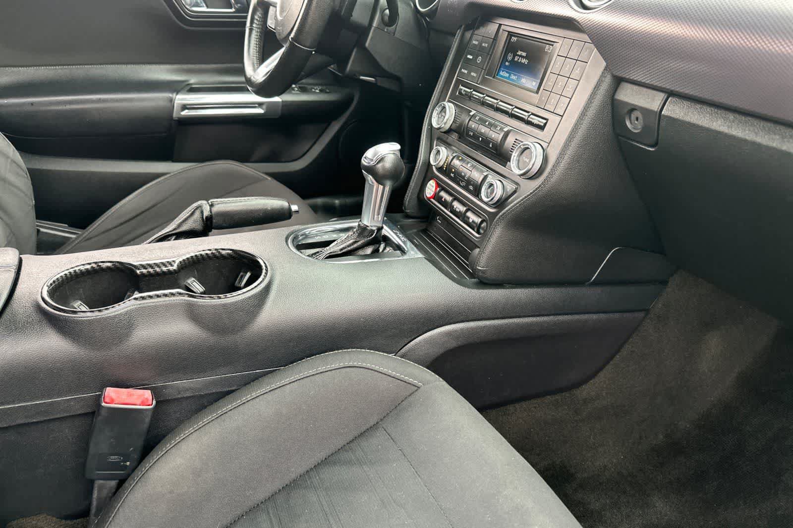 Used 2016 Ford Mustang Coupe RWD image 17