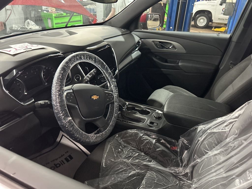 Used 2024 Chevrolet Traverse LT w/ LPO, Floor Liner Package image 10