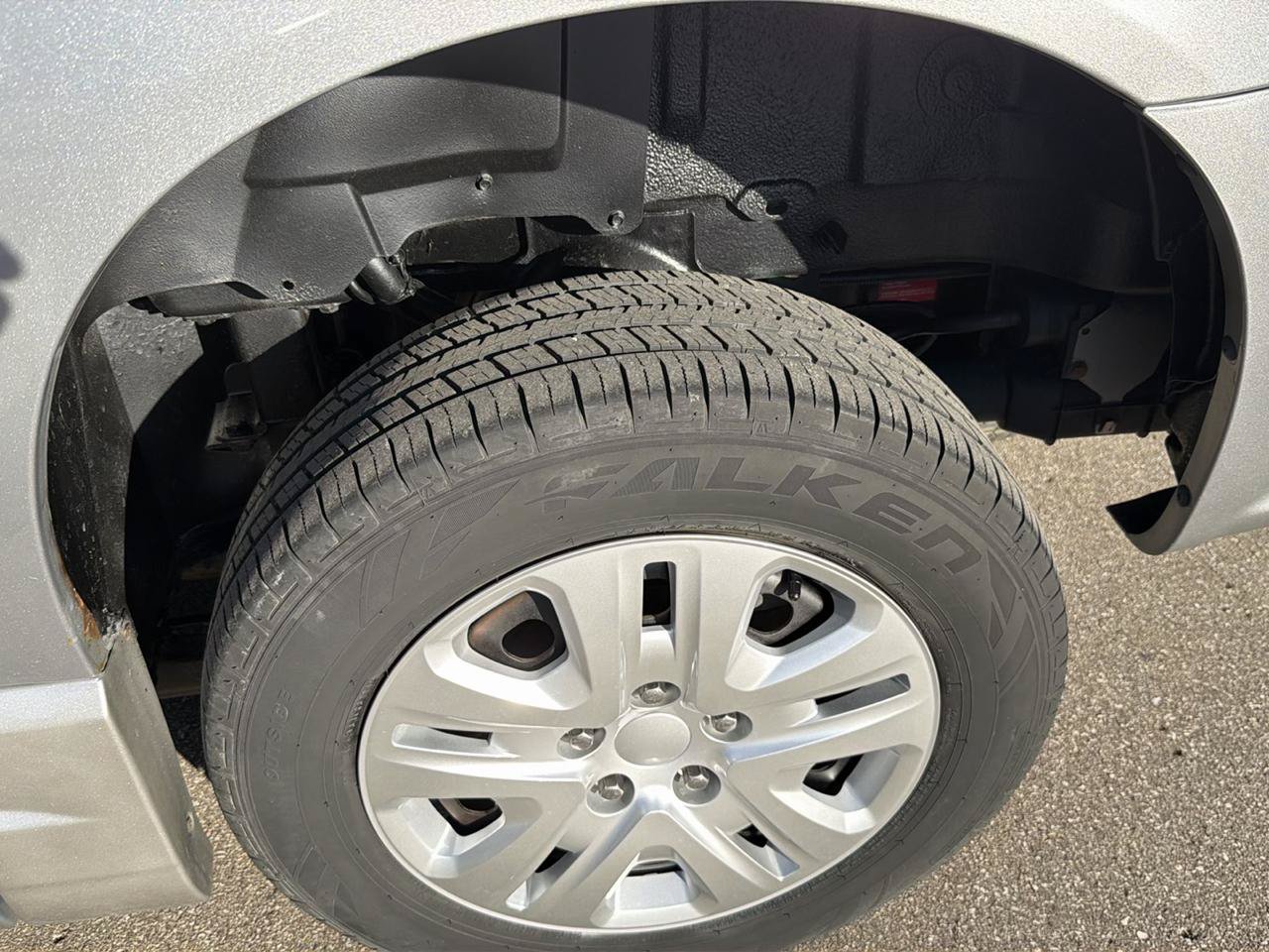 Used 2016 Dodge Grand Caravan SE w/ Quick Order Package 29E SE FWD image 28