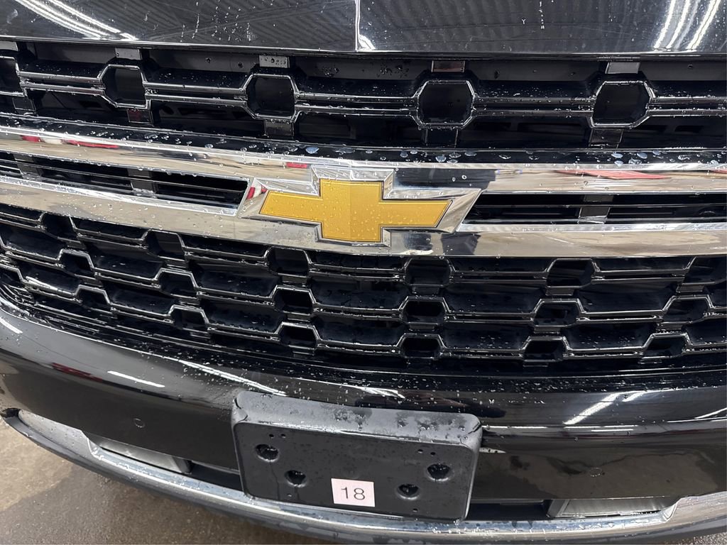 Used 2022 Chevrolet Suburban LS image 16