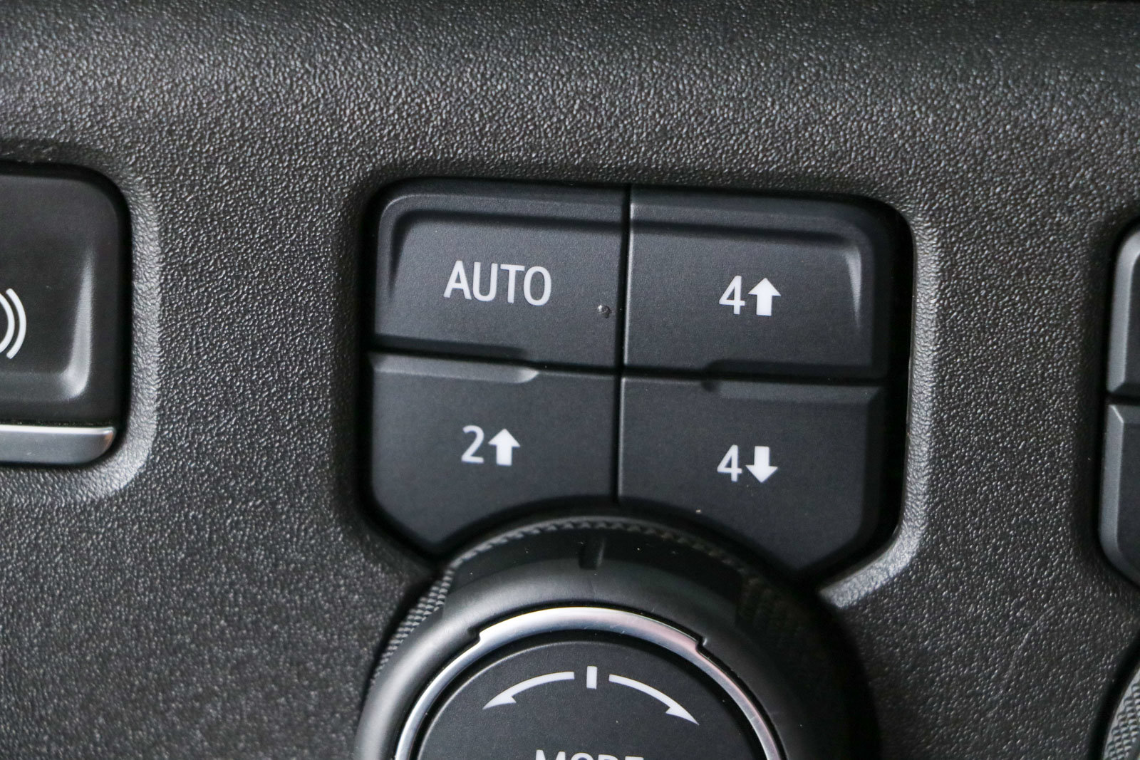 Used 2022 Chevrolet Silverado 1500 LT Trail Boss w/ Convenience Package II AWD/4WD image 22