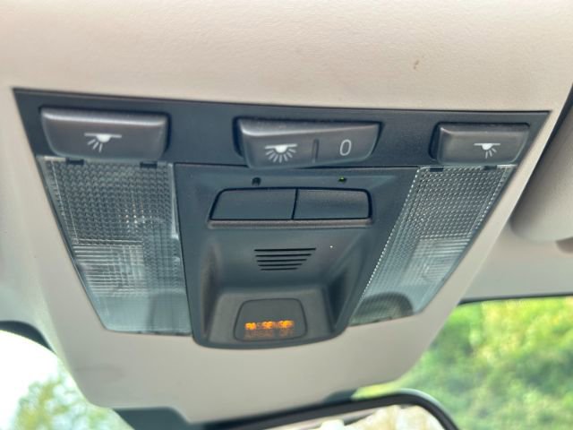 Used 2012 Volvo C70 T5 image 23