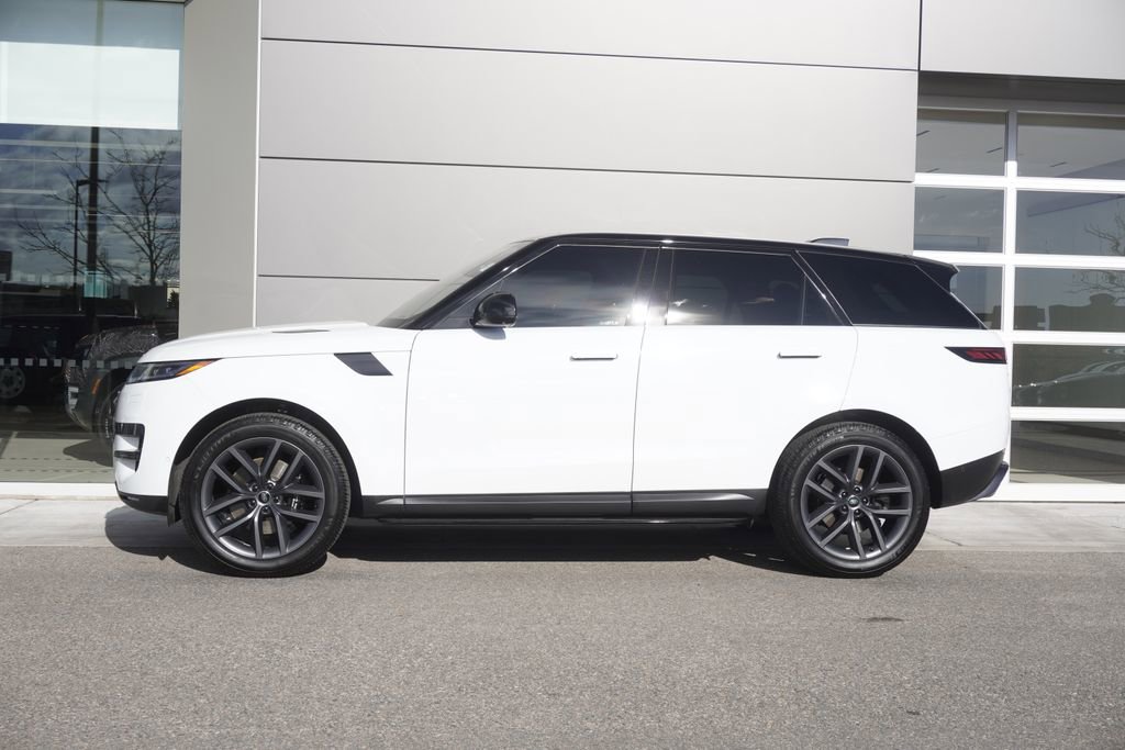 Used 2023 Land Rover Range Rover Sport SE image 8