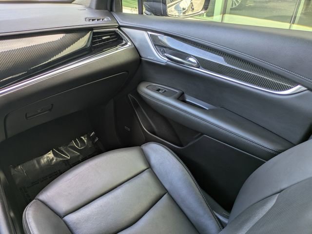 Used 2023 Cadillac XT6 Sport w/ Technology Package image 22