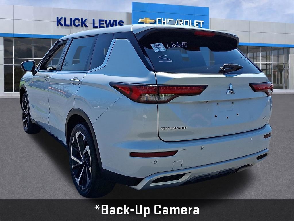 Used 2022 Mitsubishi Outlander SE image 5