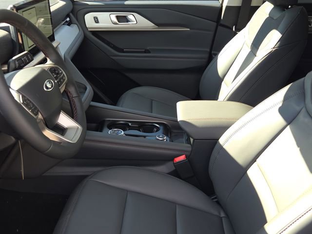 New 2026 Ford Explorer Active w/ Active Comfort Package RWD image 17