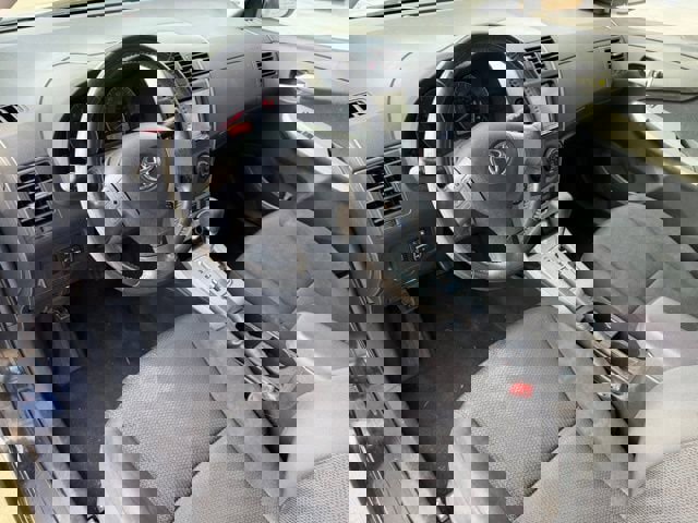 Used 2010 Toyota Corolla image 11