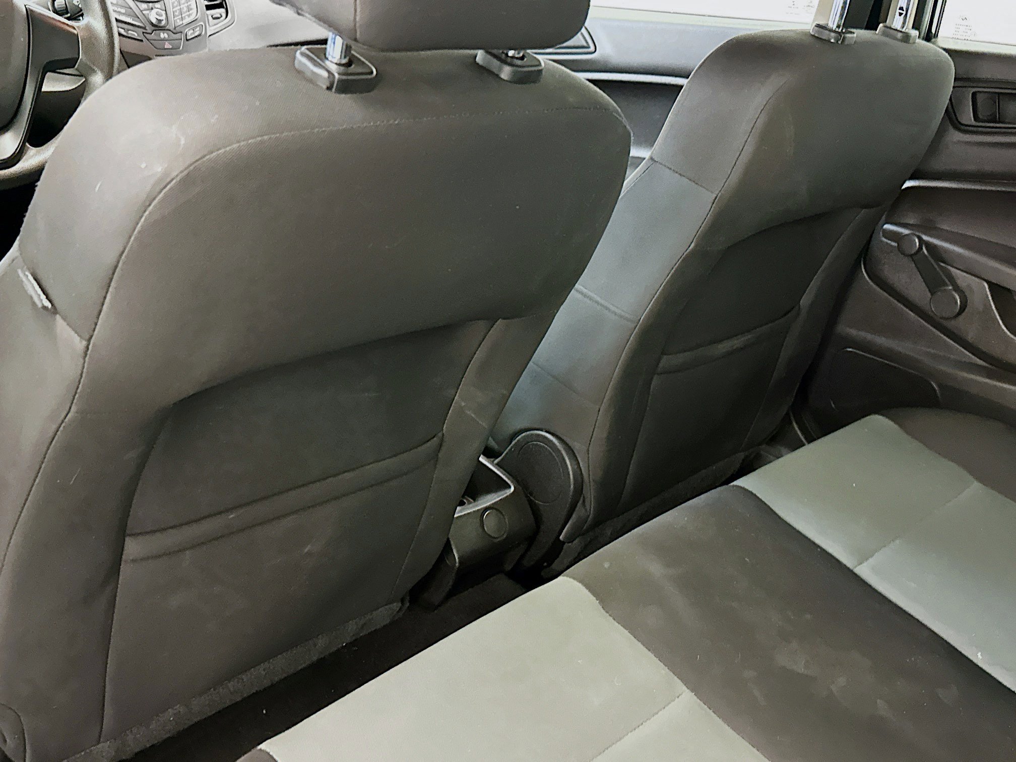 Used 2015 Ford Fiesta S image 26