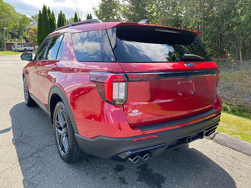 Certified 2025 Ford Explorer ST w/ Sun And Sound Package image 6