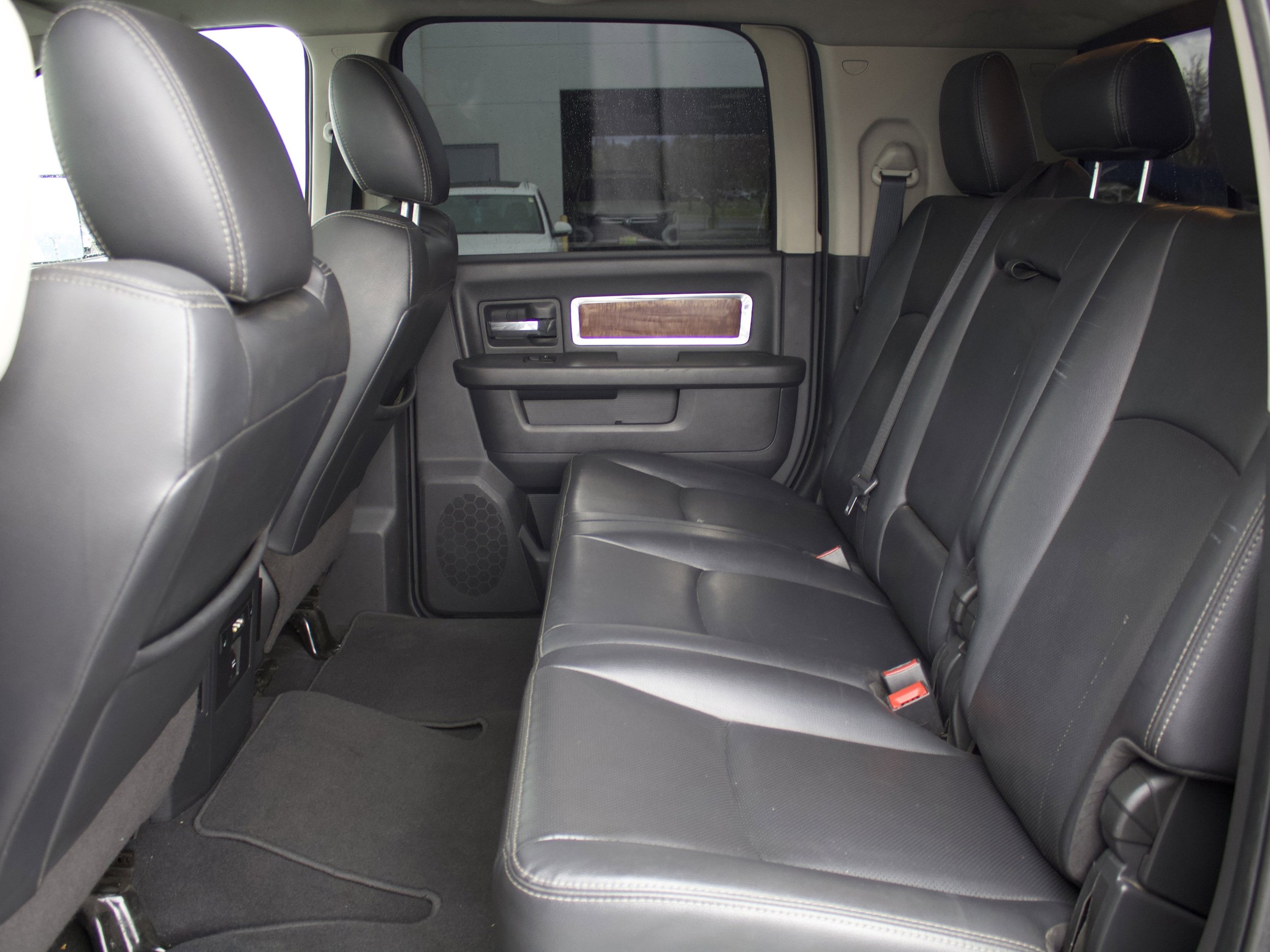 Used 2011 RAM 2500 Laramie w/ Cold Weather Group AWD/4WD image 24