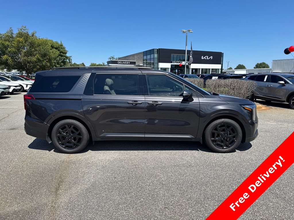 New 2025 Kia Carnival SX Prestige FWD image 2