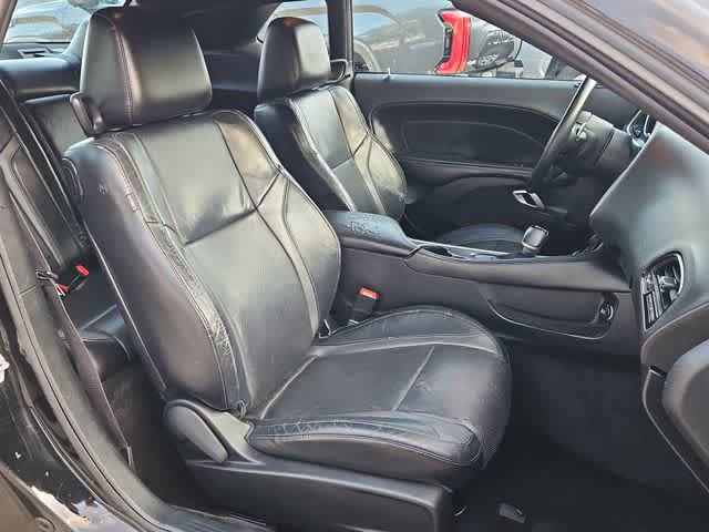 Used 2015 Dodge Challenger SXT Plus RWD image 18