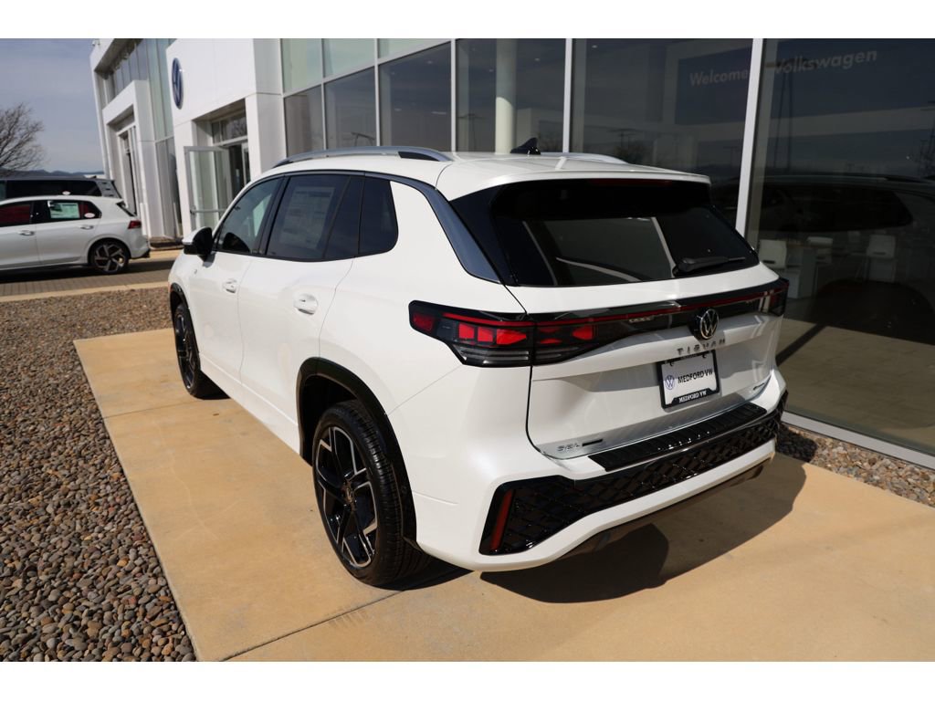 New 2026 Volkswagen Tiguan SEL R-Line image 6