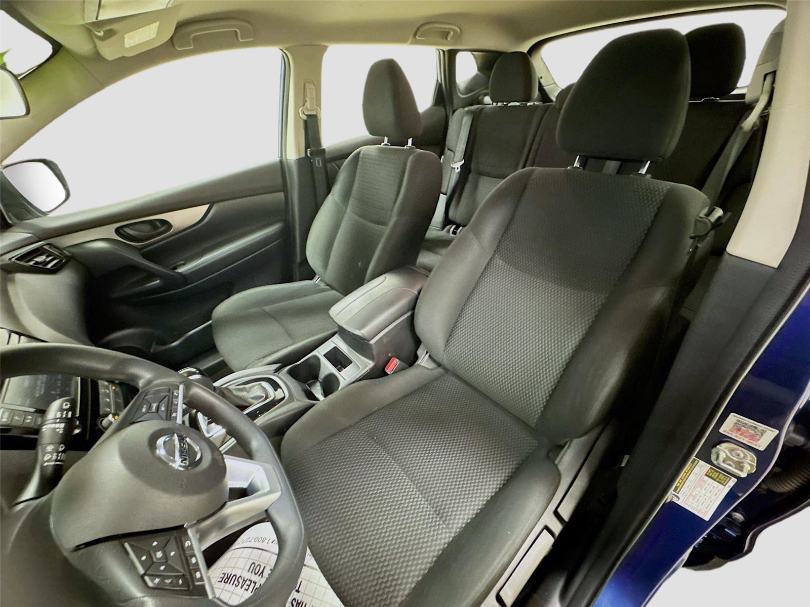 Used 2021 Nissan Rogue Sport S image 19