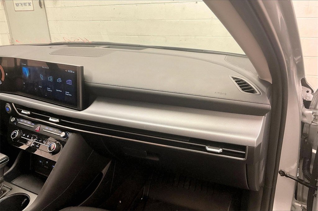 Certified 2025 Hyundai Sonata SE image 14