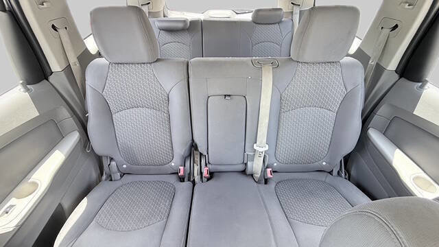 Used 2011 Chevrolet Traverse LS FWD image 23
