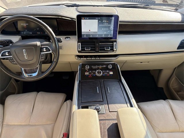 Used 2019 Lincoln Navigator Reserve image 16