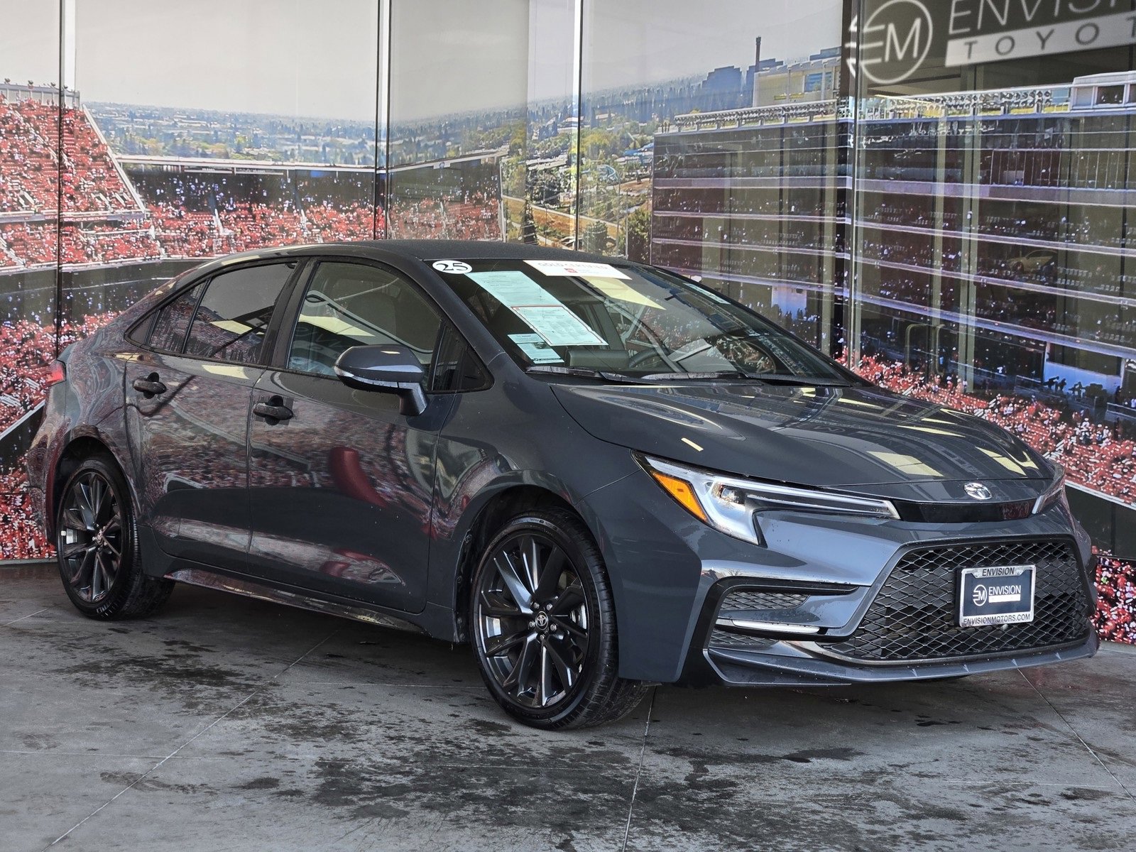 Certified 2025 Toyota Corolla SE image 1