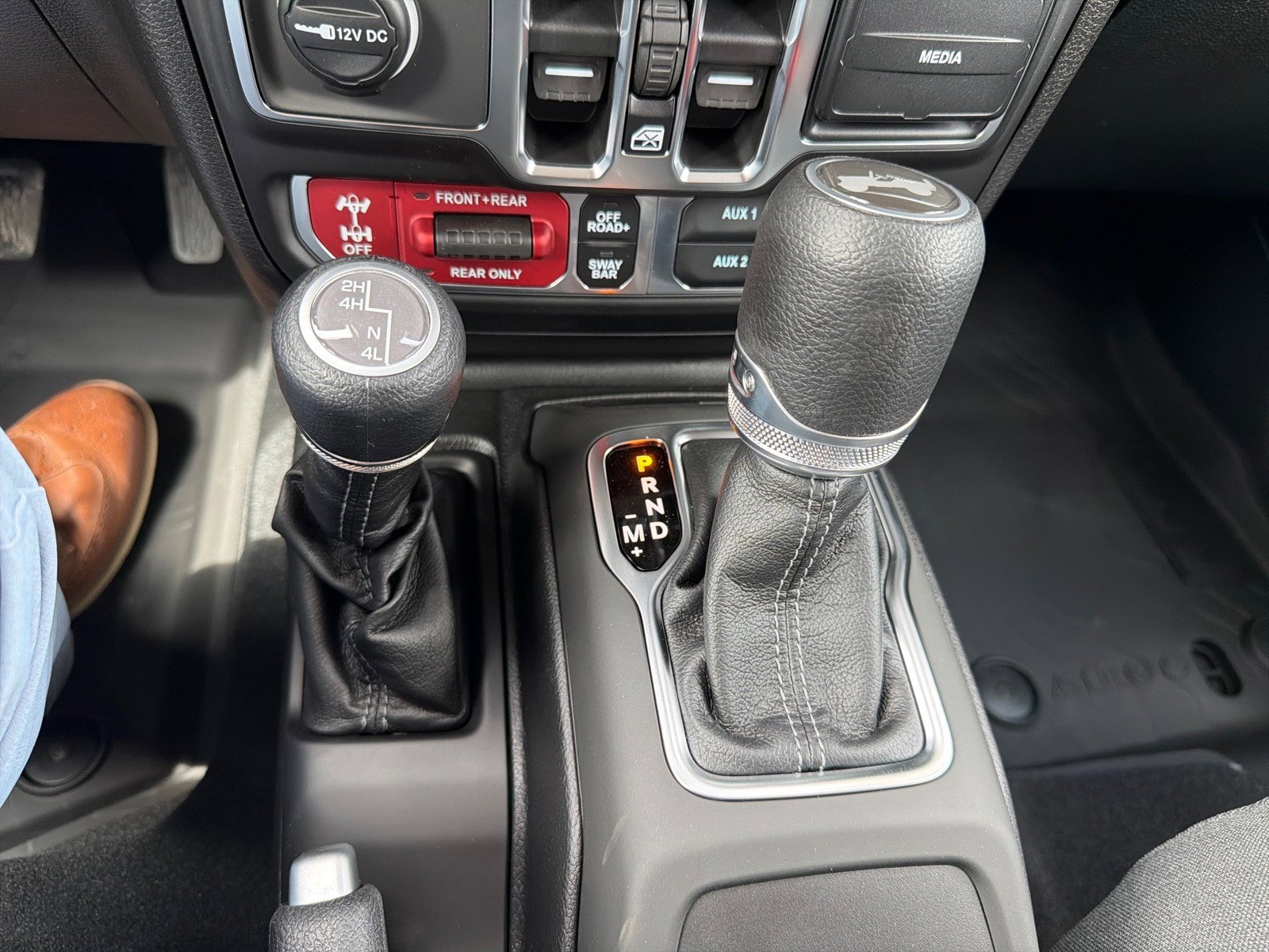 New 2026 Jeep Wrangler Unlimited Rubicon AWD/4WD image 25