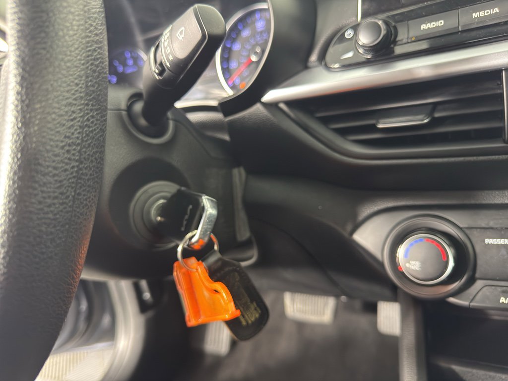 Used 2023 Kia Forte LXS image 18