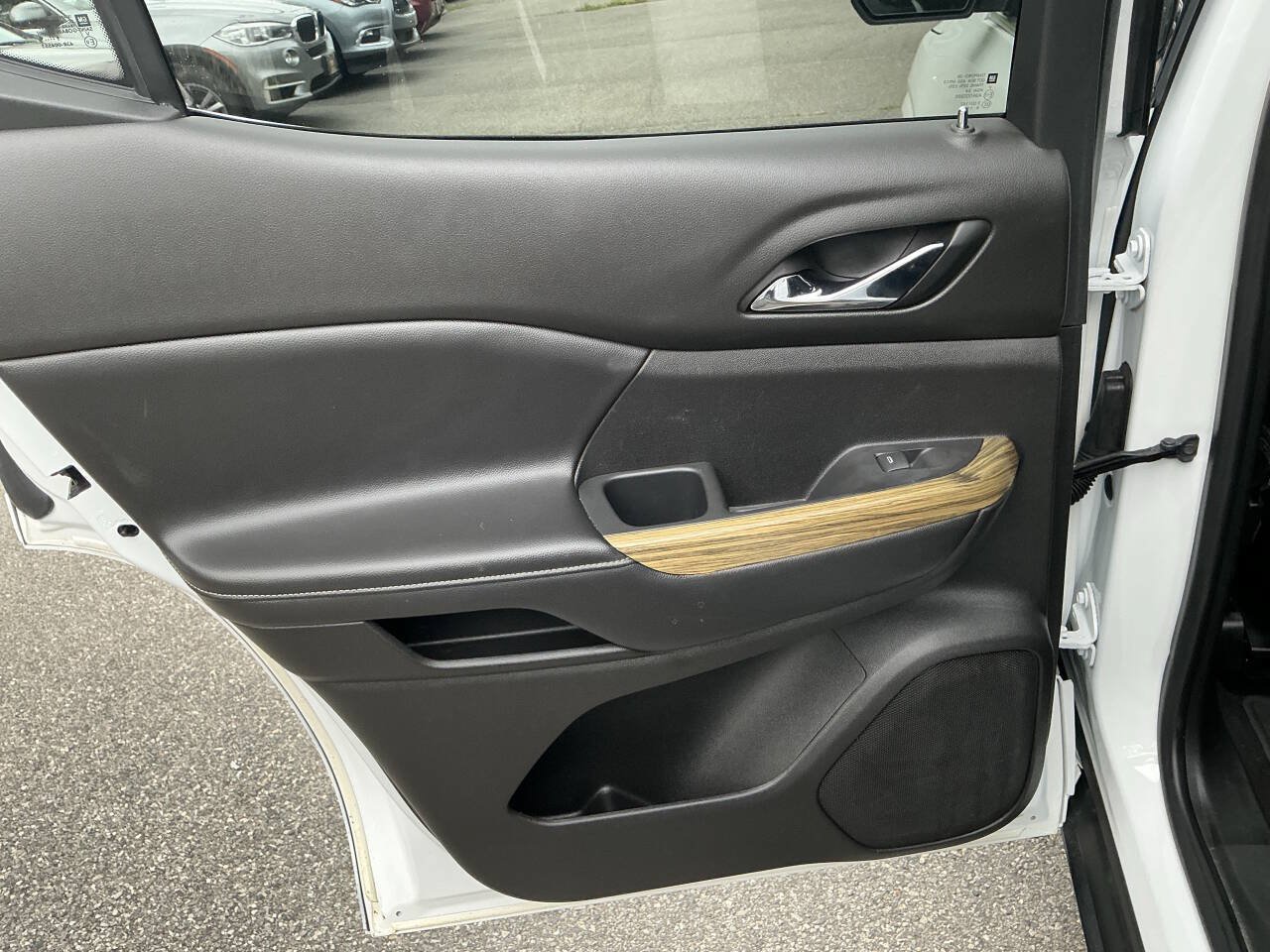 Used 2019 GMC Acadia Denali AWD/4WD image 29