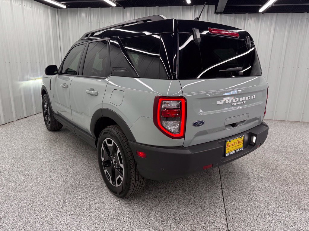 Used 2024 Ford Bronco Sport Outer Banks w/ Tech Package AWD/4WD image 4