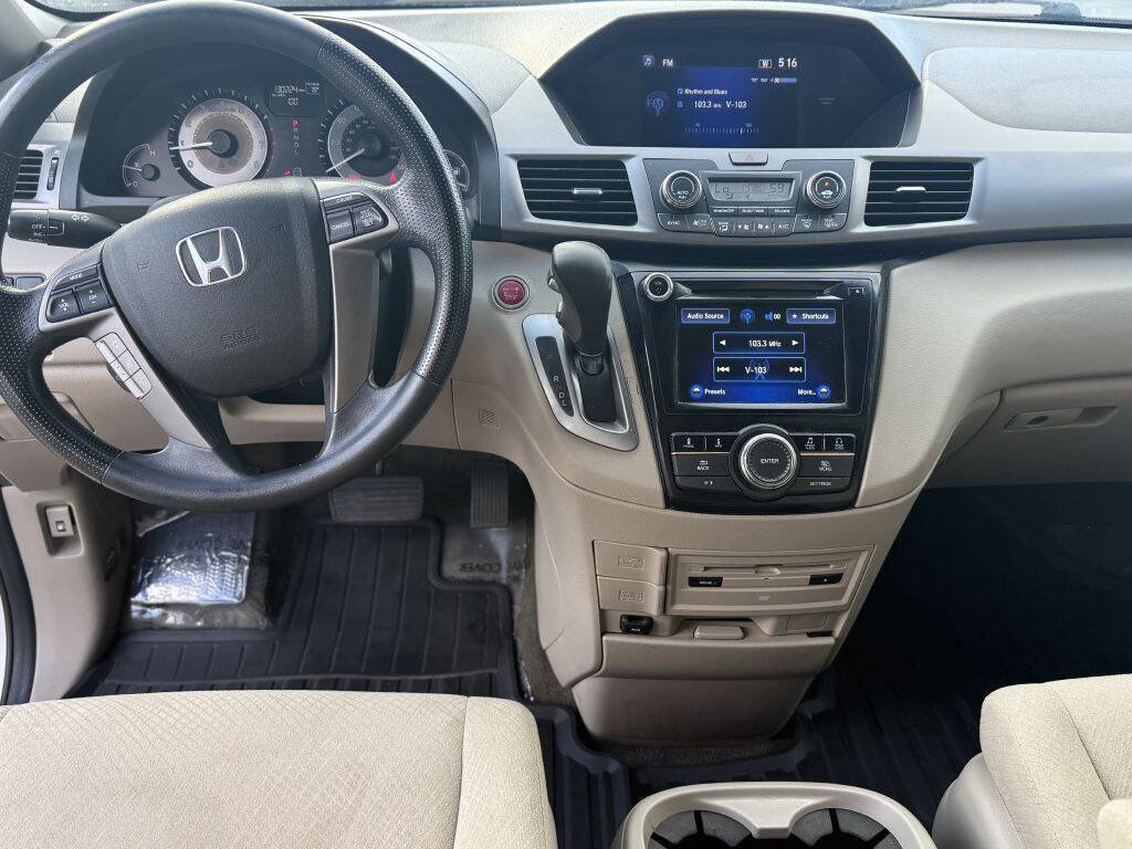 Used 2016 Honda Odyssey SE image 9