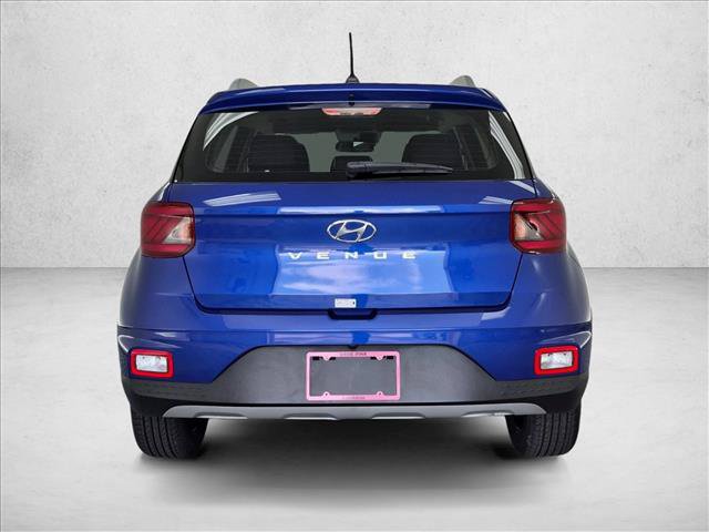 Certified 2025 Hyundai Venue Limited FWD image 7