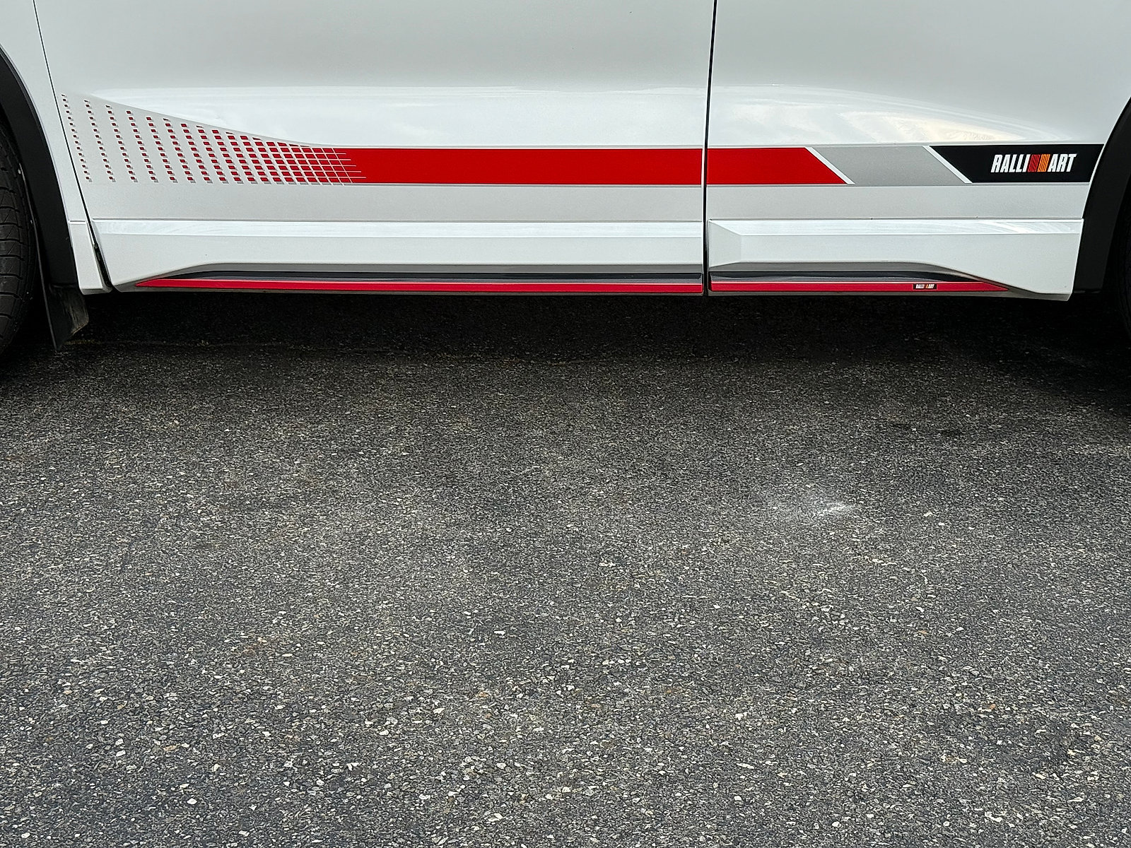 Used 2024 Mitsubishi Outlander Ralliart image 14