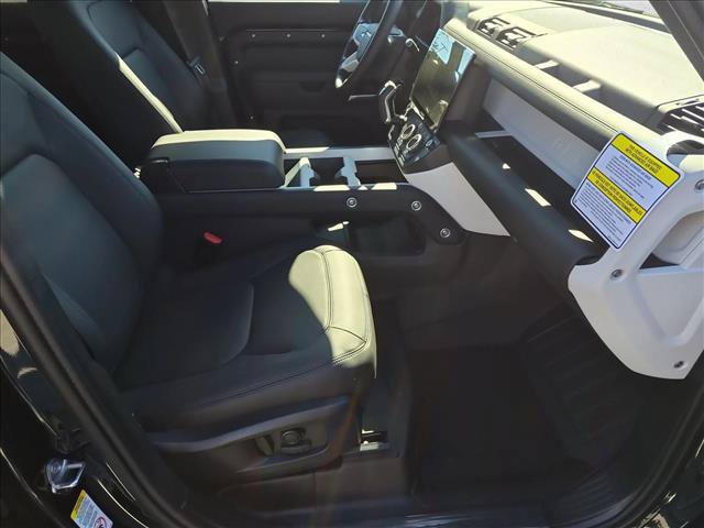 New 2026 Land Rover Defender 110 X-Dynamic SE AWD/4WD image 27