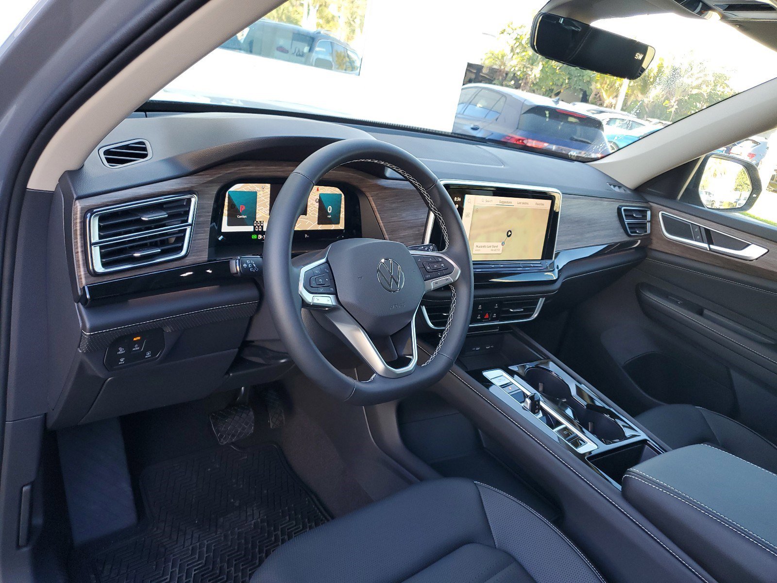 New 2025 Volkswagen Atlas SEL image 17