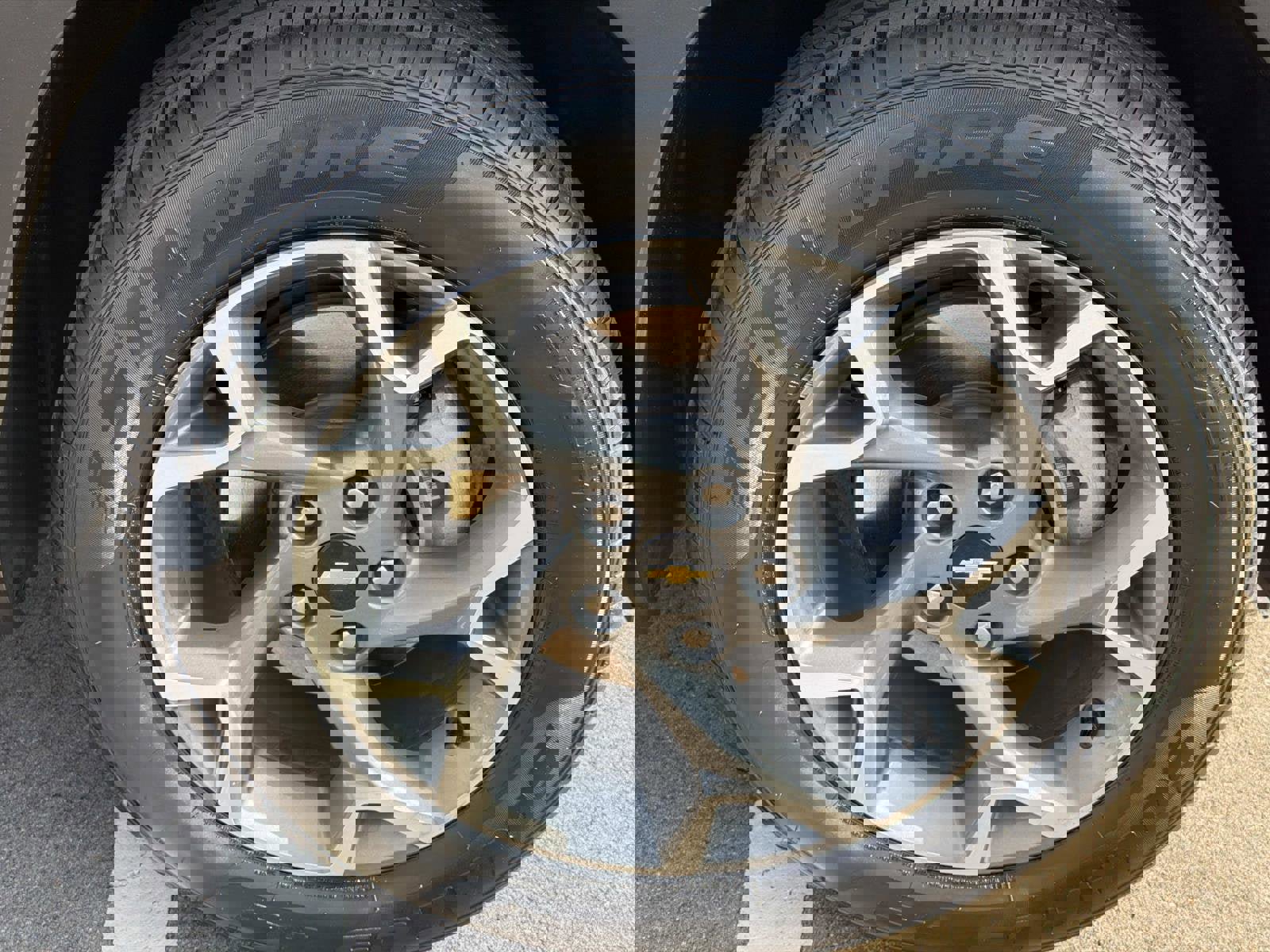 Used 2025 Chevrolet Trax LT w/ LT Convenience Package image 13