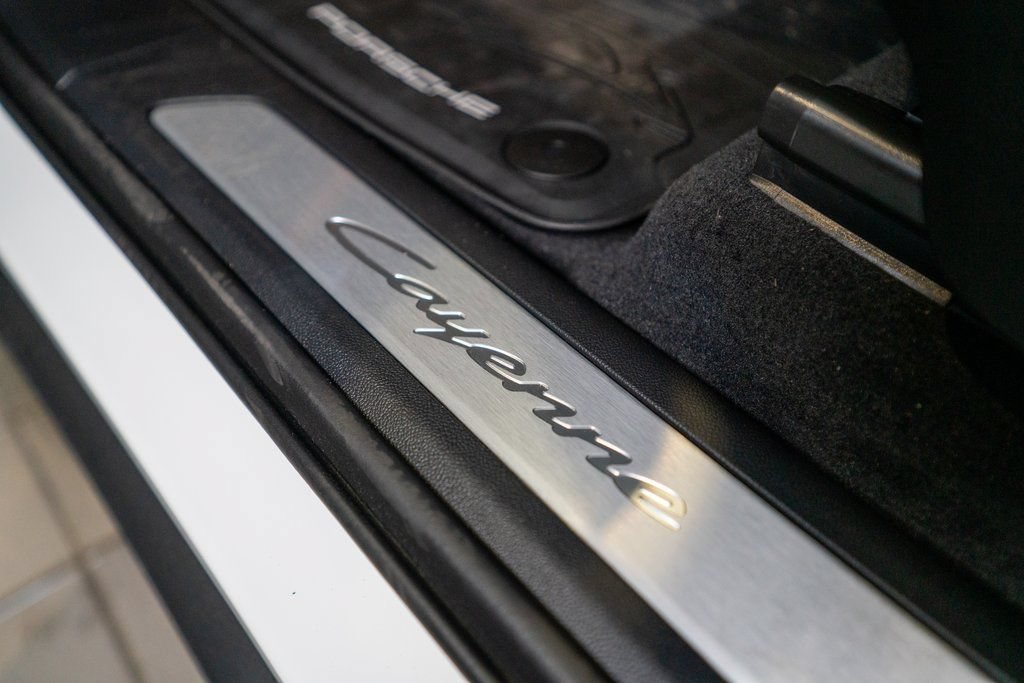 New 2025 Porsche Cayenne AWD/4WD image 23