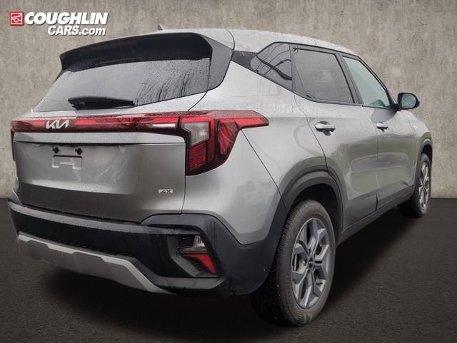 Used 2024 Kia Seltos LX image 7