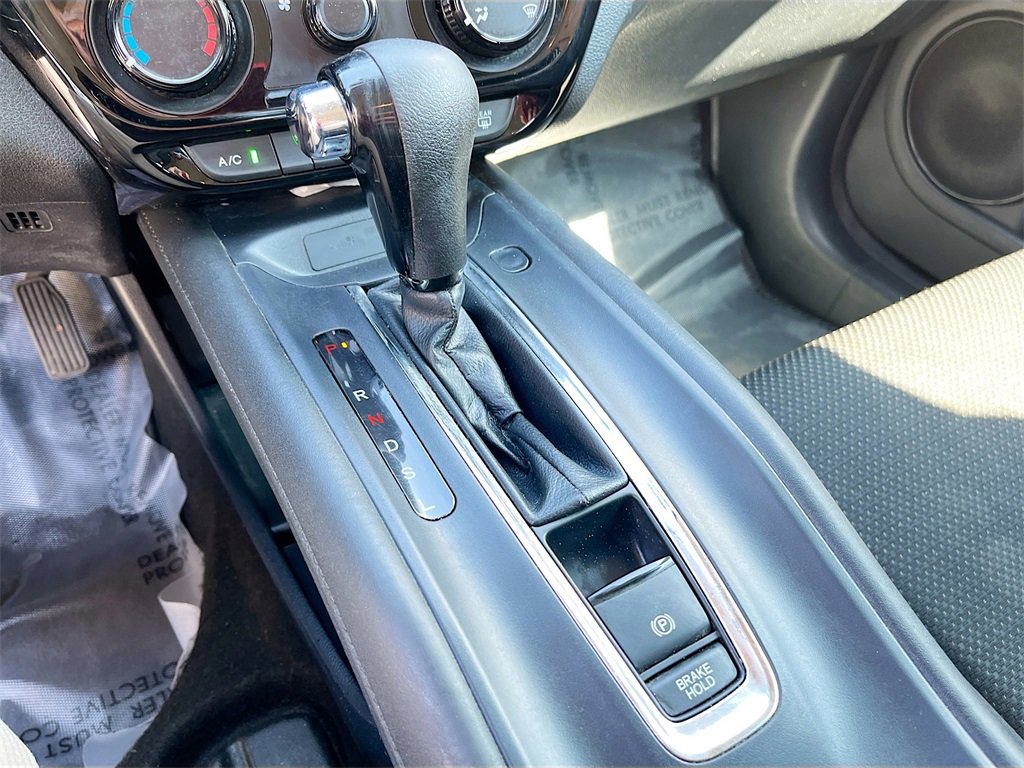 Used 2021 Honda HR-V LX image 16