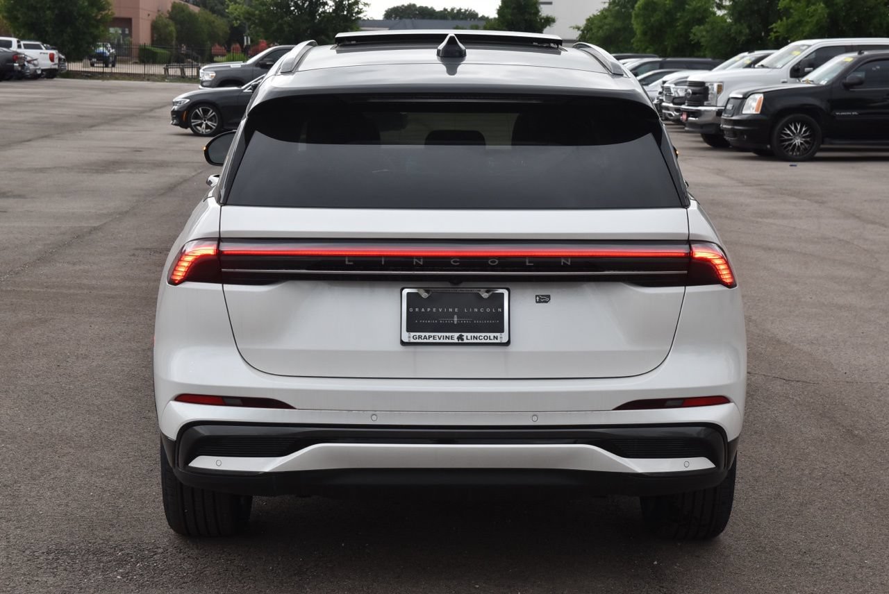 New 2026 Lincoln Nautilus Reserve AWD/4WD image 15