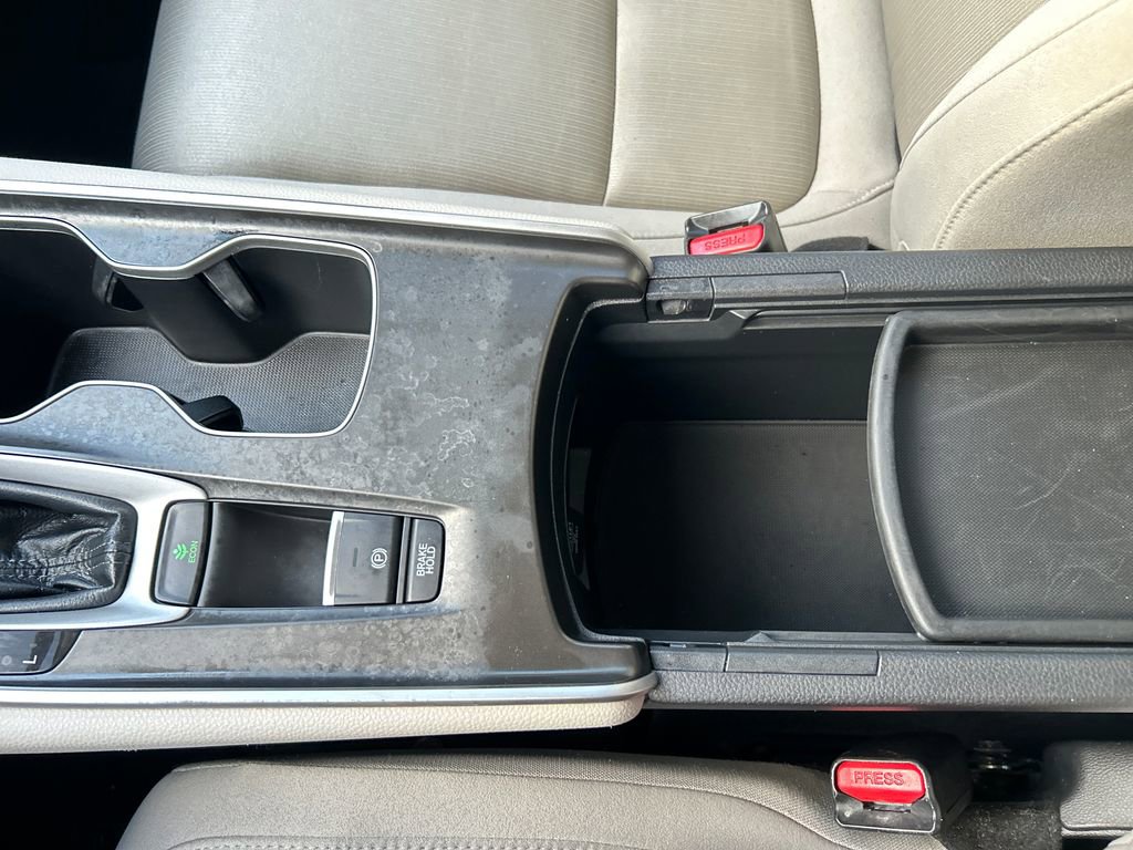 Used 2018 Honda Accord LX image 23