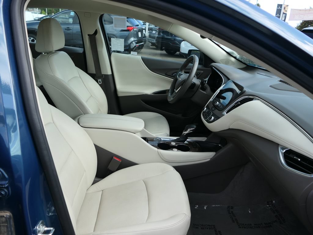 Used 2024 Chevrolet Malibu LT FWD image 24