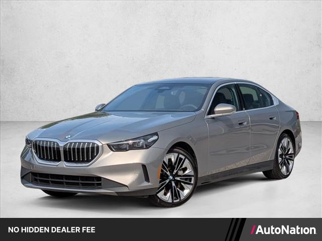 Certified 2026 BMW 540i xDrive AWD/4WD image 1