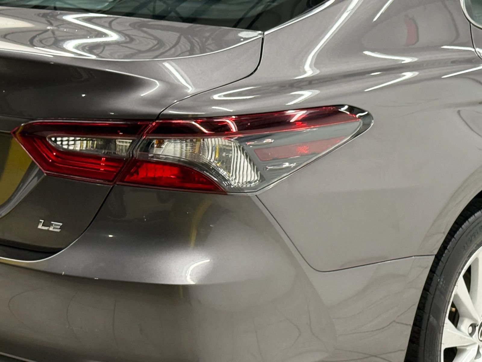 Used 2022 Toyota Camry LE FWD image 9