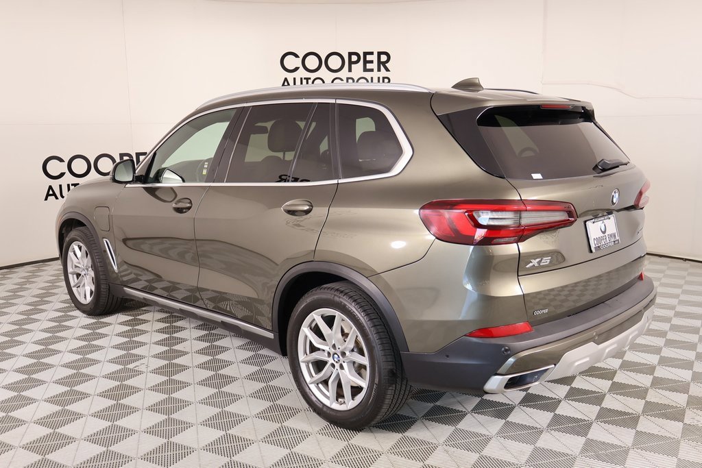 Used 2021 BMW X5 xDrive45e w/ Parking Assistance Package image 25