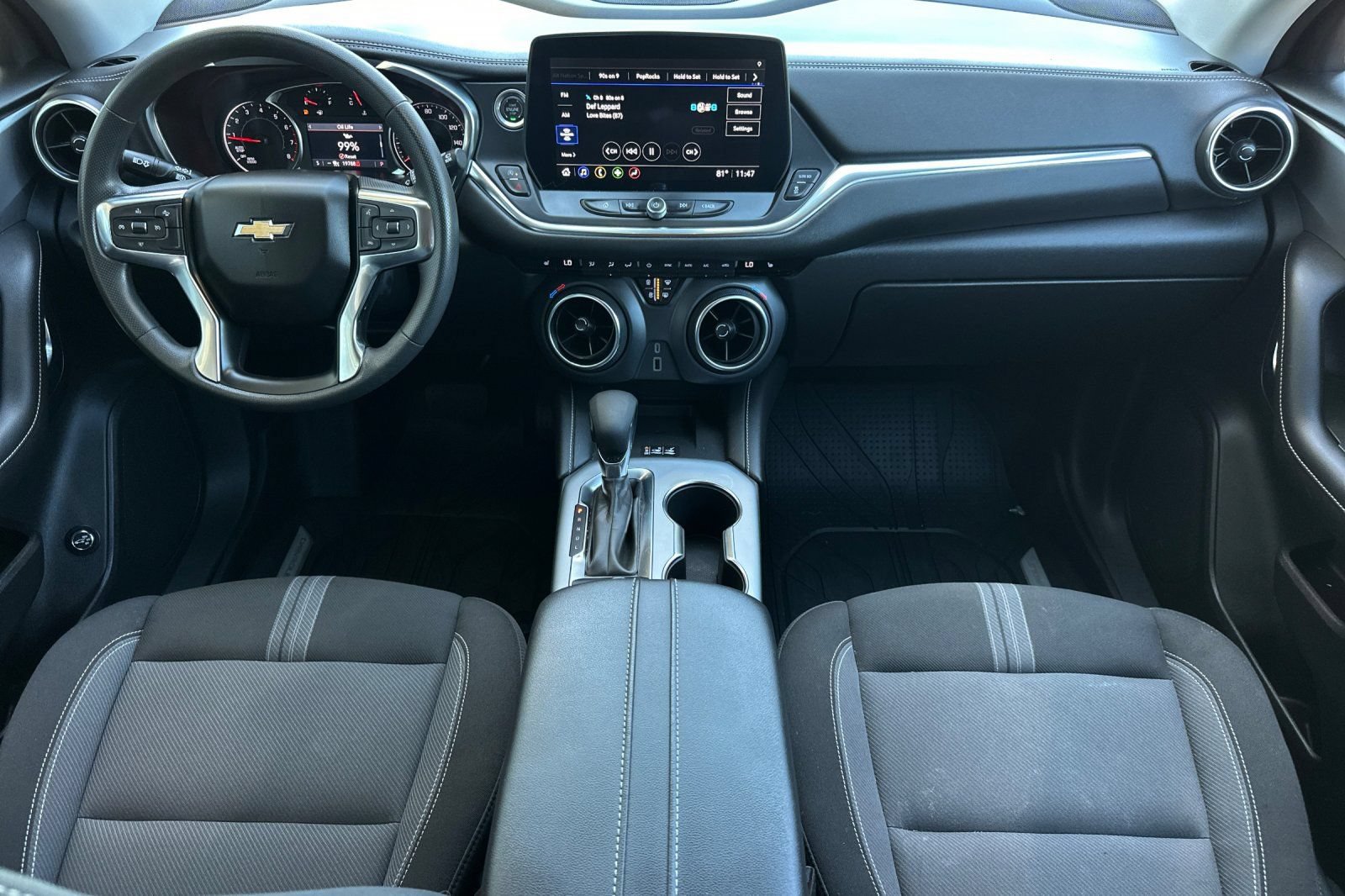 Used 2024 Chevrolet Blazer LT w/ Convenience Package FWD image 13