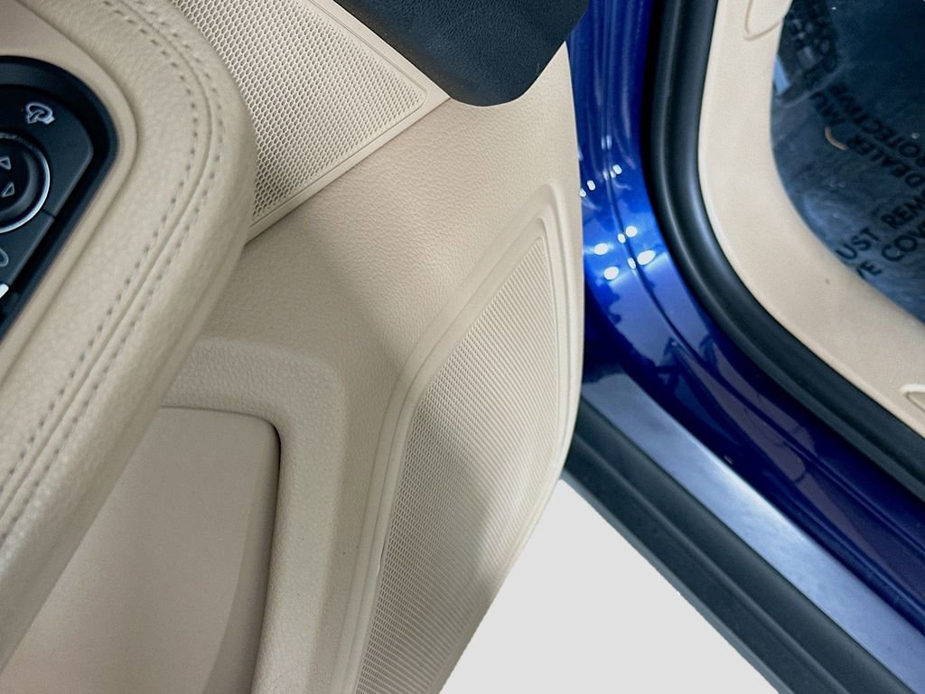 Certified 2023 Porsche Macan image 21