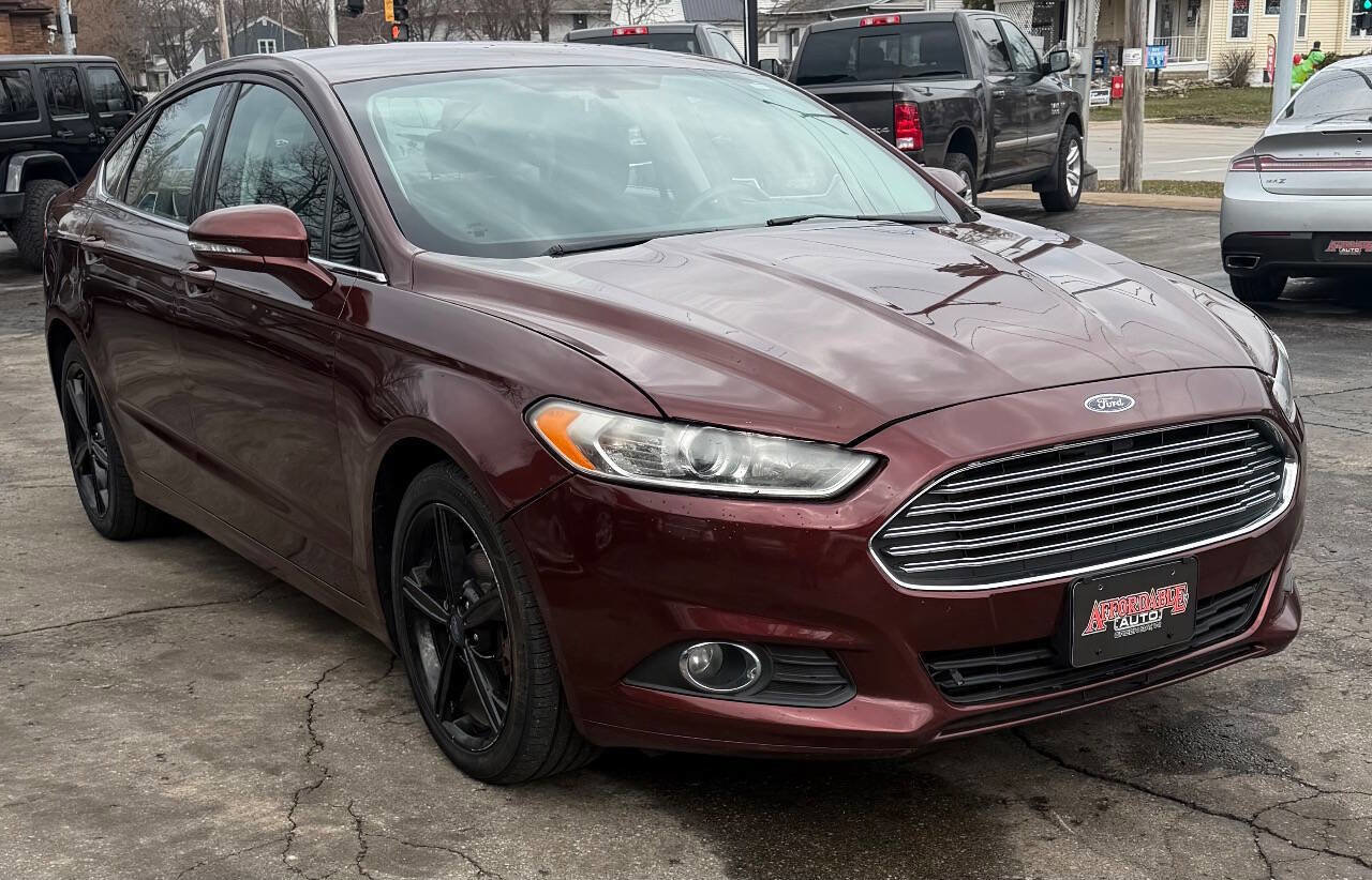 Used 2016 Ford Fusion SE image 10