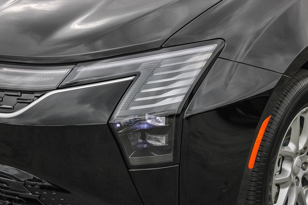 New 2027 Chrysler Pacifica Select FWD image 5