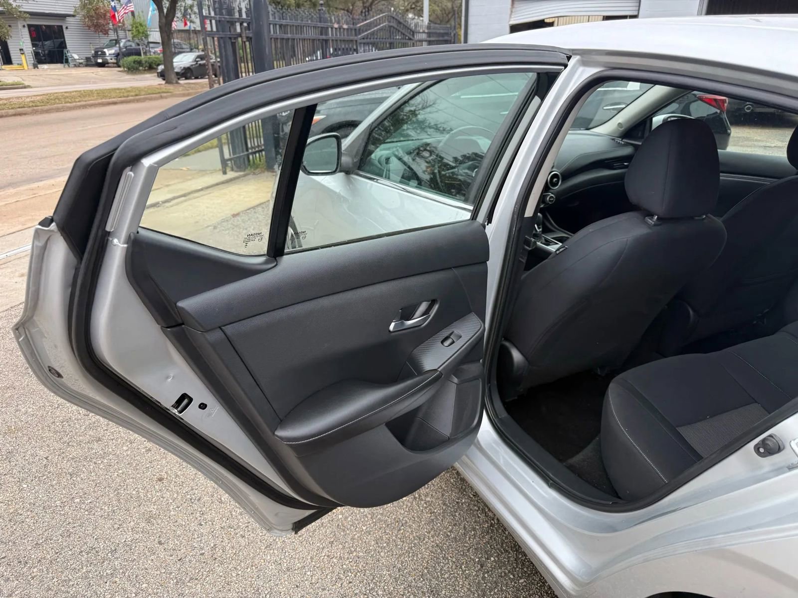 Used 2023 Nissan Sentra SV w/ All-Weather Package image 21