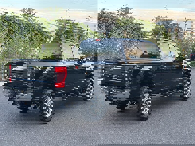 Used 2020 Ford F350 XLT image 2