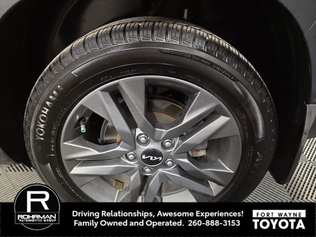 Used 2022 Kia Seltos S image 11