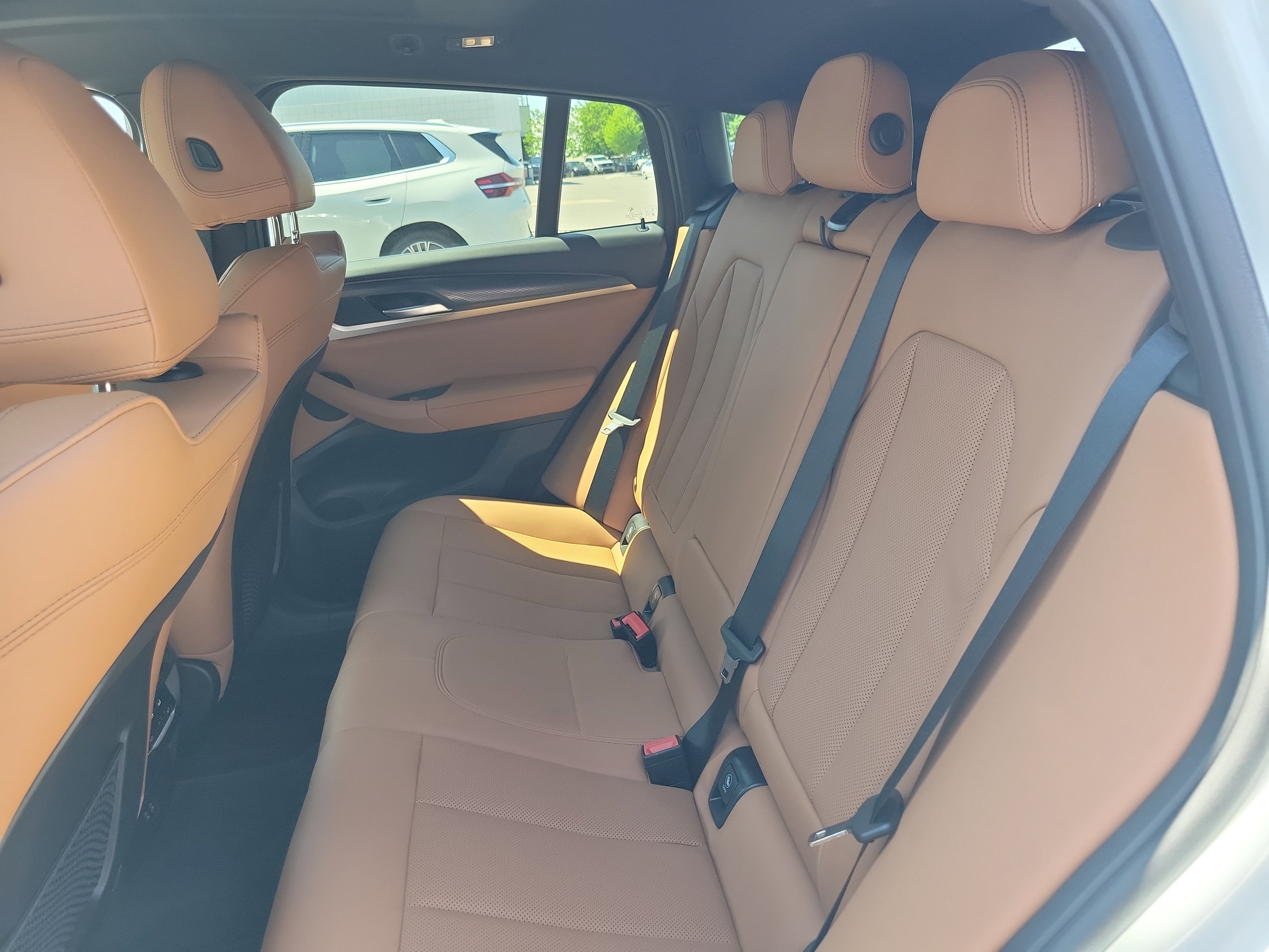 Certified 2024 BMW X4 xDrive30i w/ M Sport Package AWD/4WD image 25