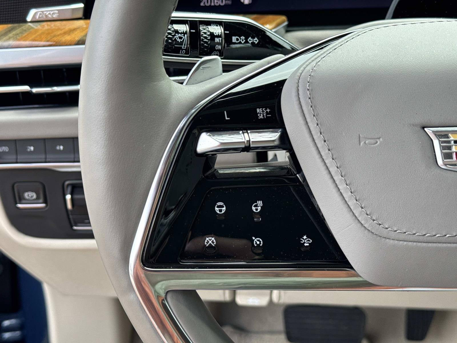 Used 2025 Cadillac Escalade Sport Platinum AWD/4WD image 26